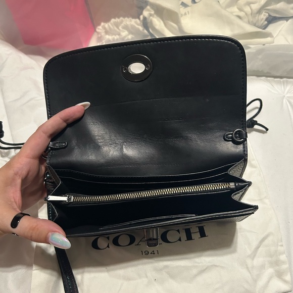 Coach iridescent clutch - Picture 3 of 3